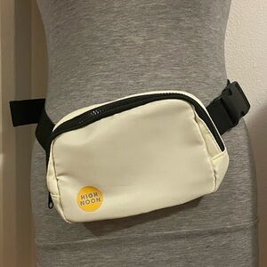 High Noon White Belt Bag Fanny Pack
